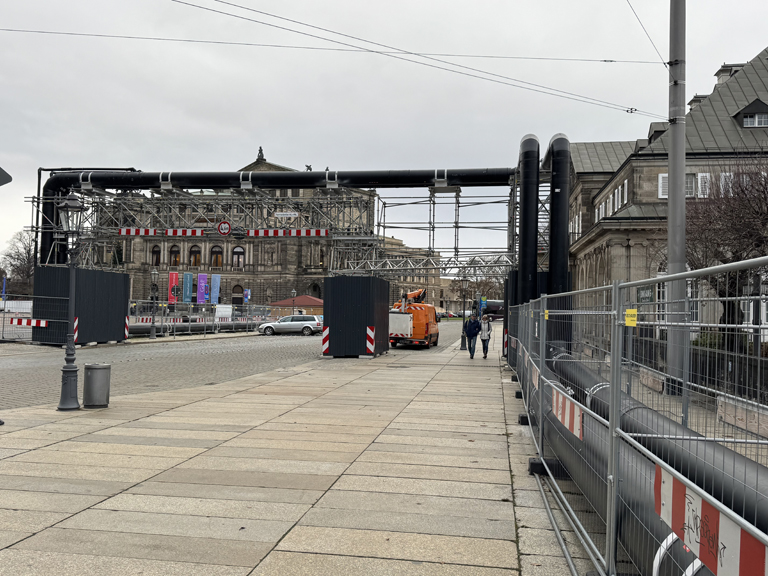 Fernwärmeleitung im praktischen "Einsatz"